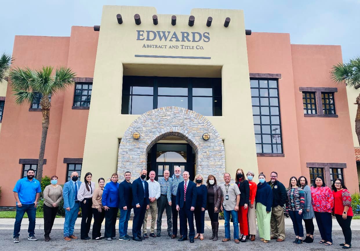 Read more about the article Edinburg Chamber recognizes Edwards as Business of the Month